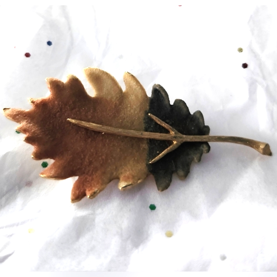 Vtg 1960s Bsk Gold Tone Modernist Textured Varigated Leaf Pin Brooch B